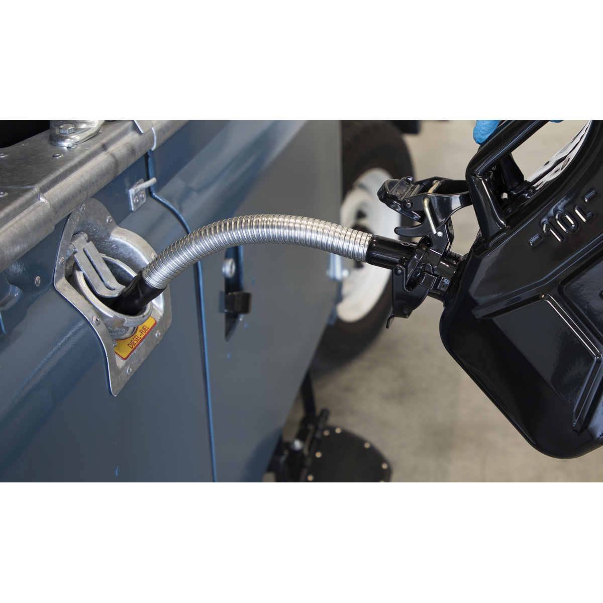 Sealey Detachable Diesel Flexible Pouring Spout For Fuel Tanks Black JC20D/S