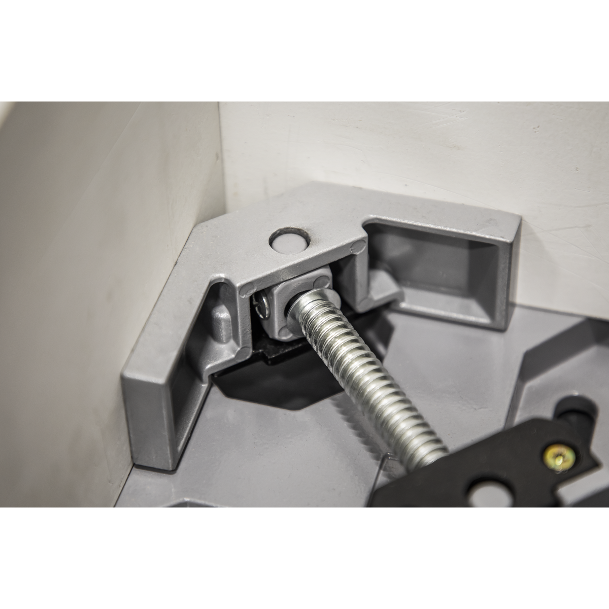 Sealey Swing Jaw Corner Clamp 95mm Width 68mm Opening Aluminium Casting RC70
