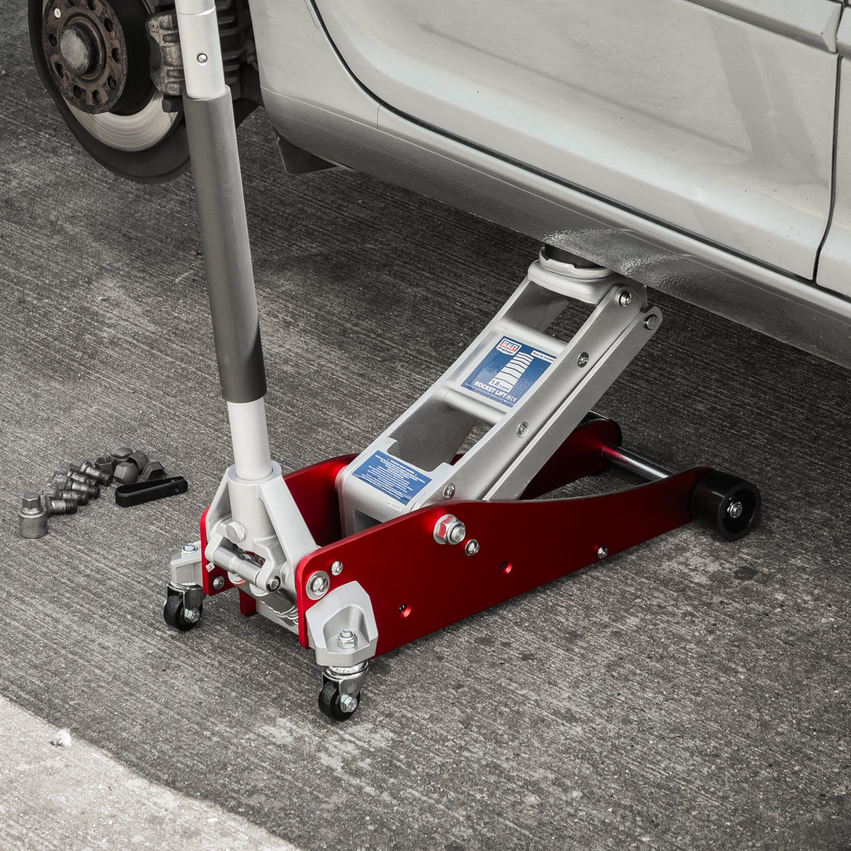 Premier Low Profile Trolley Jack With Rocket Lift 1.8 Tonne Low Entry RJA1800