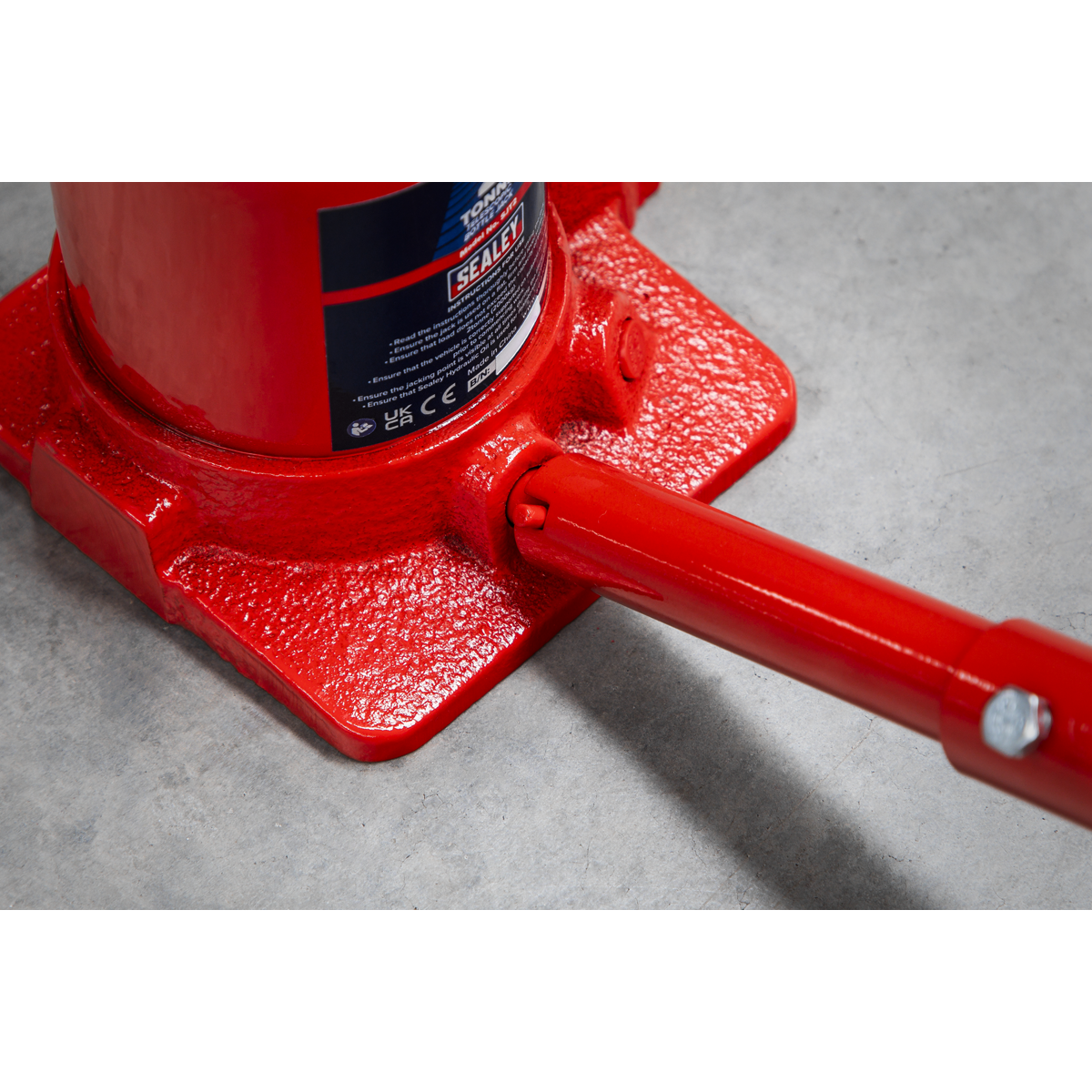 Sealey Bottle Jack 2 Tonne Telescopic With Overload Valve & 3-Piece Handle SJT2
