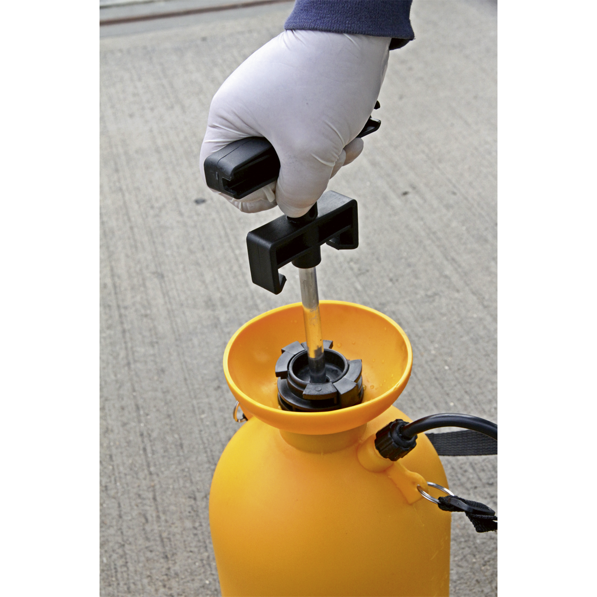 Sealey Pressure Sprayer Metal Lance With Adjustable Nozzle 8 Litres - Yellow SS3