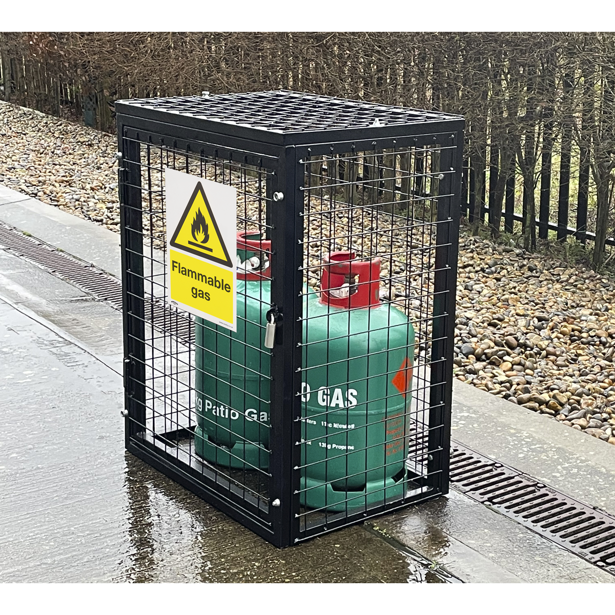 Sealey Warning Safety Sign Flammable Gas Self-Adhesive Vinyl 200 x 300mm SS59V1