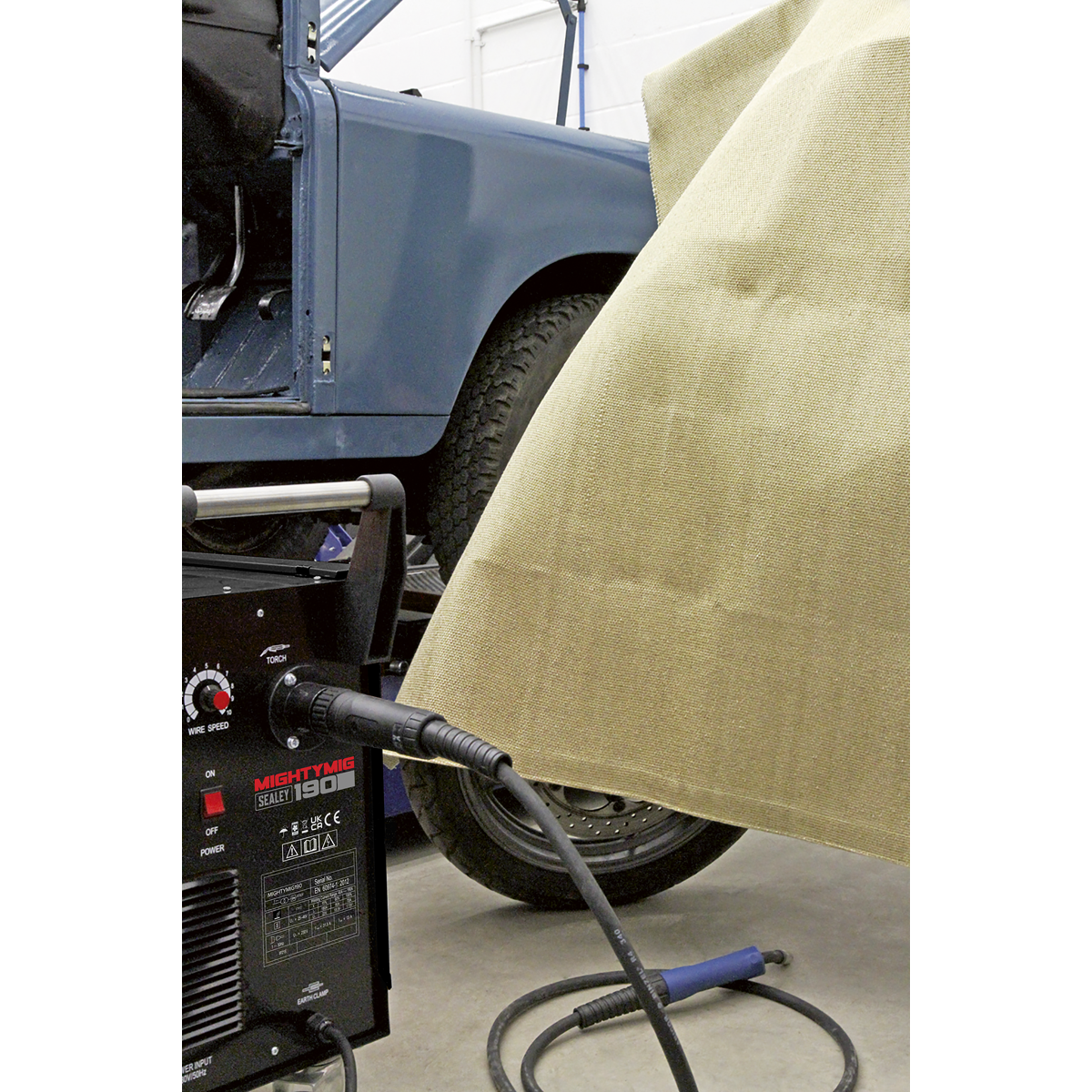 Sealey Fibreglass Spark Proof Welding Blanket 2000 x 1000mm 1000°C SSP233