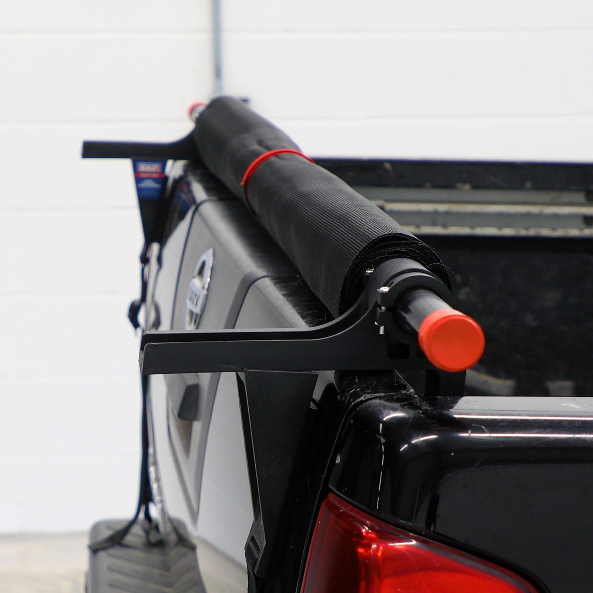 Sealey Truck Bed Cargo Unloader 900kg Capacity Tear Resistant With Tools TBU01