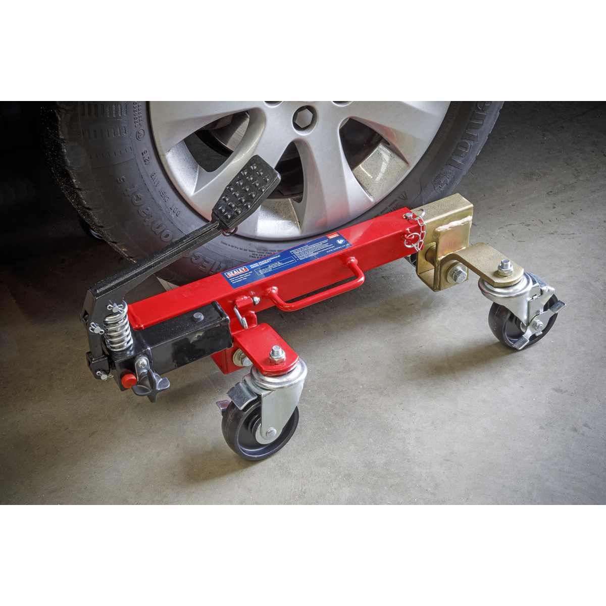 Sealey Wheel Skate Hydraulic With Four Ø100mm Nylon Castors 680kg Capacity WS680