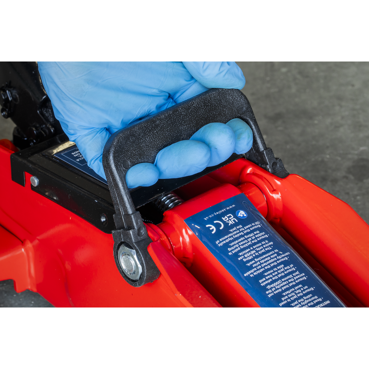 Sealey Trolley Jack 1.5 Tonne Short Chassis One-Piece Pumping Handle 1015CX