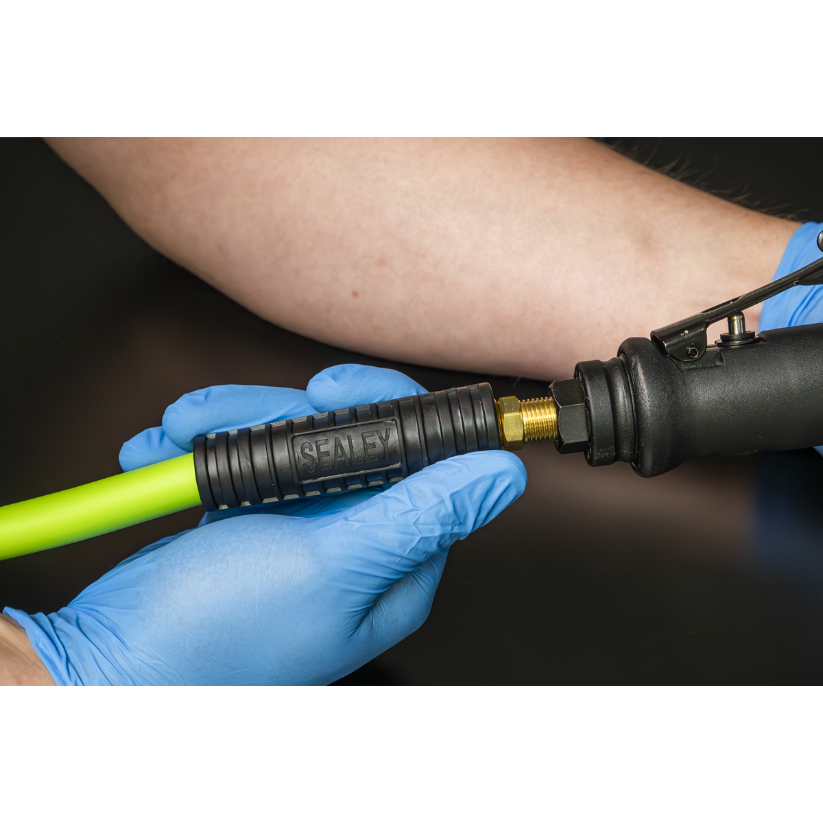 Sealey 10m x Ø8mm High-Visibility Hybrid Air Hose With 1/4" BSP Unions AHHC10G