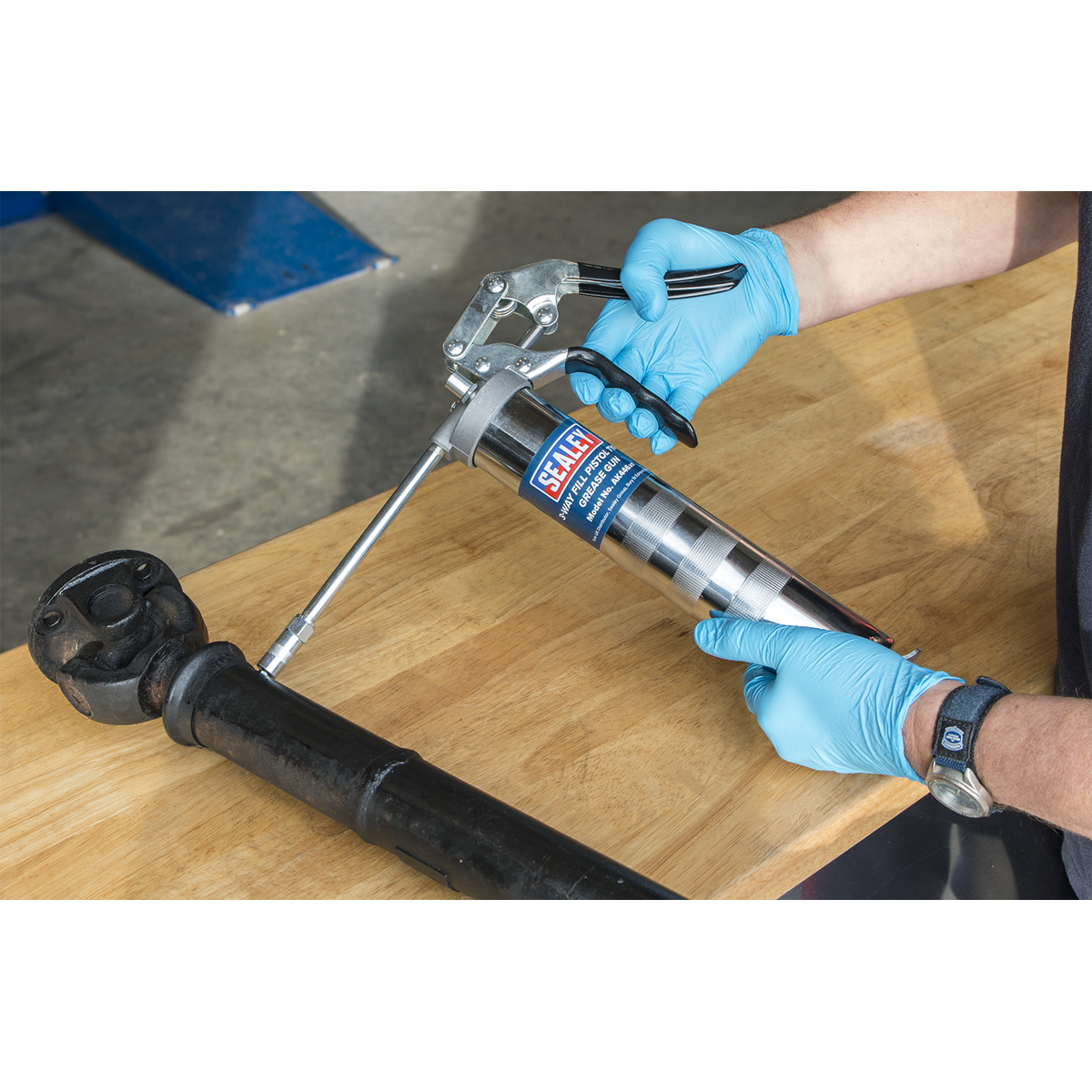 Sealey 3-Way Fill Pistol Type Grease Gun With Air-Bleed Valve - Silver AK446