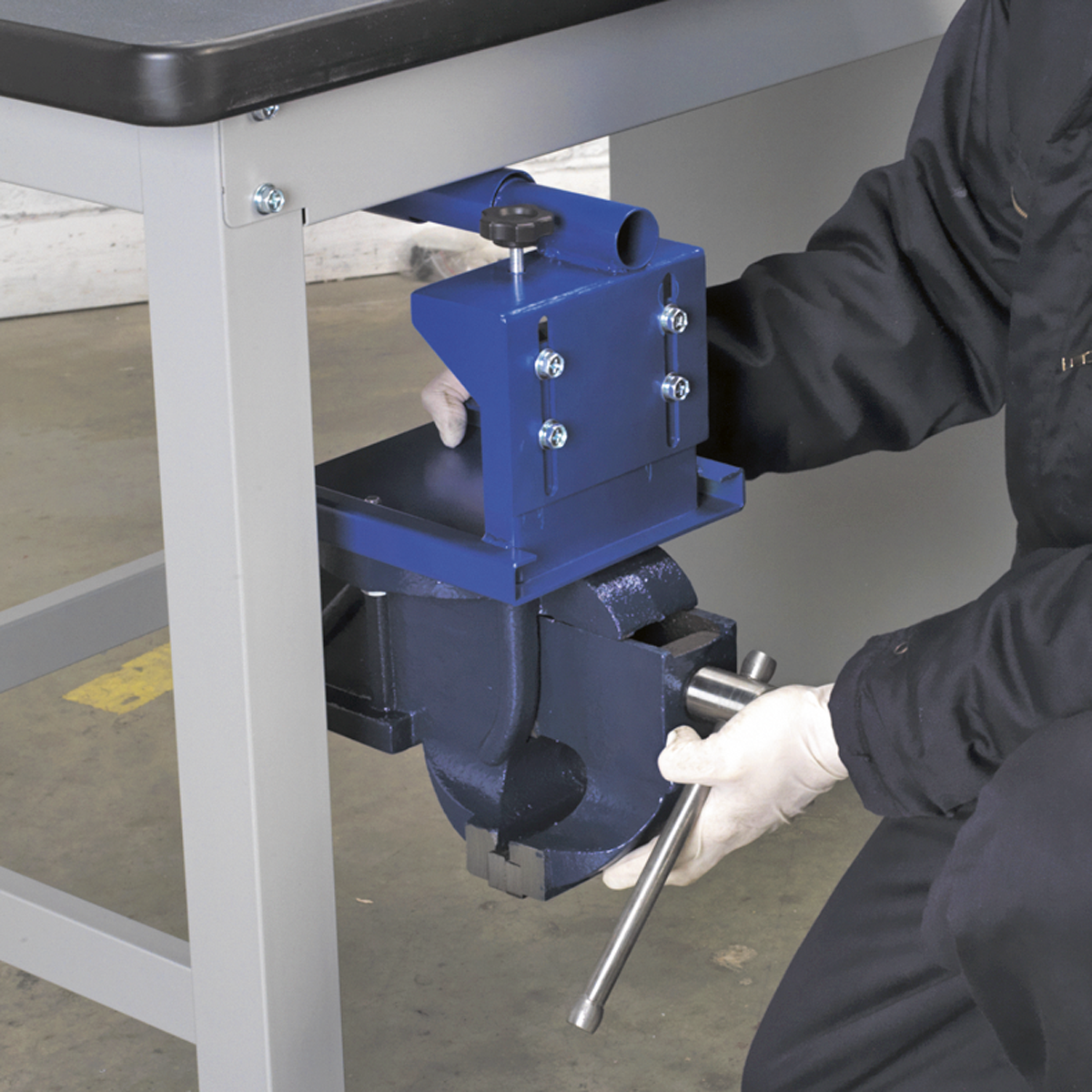 Sealey Vice Mounting Plate For API Series Industrial Work Benches Blue API10