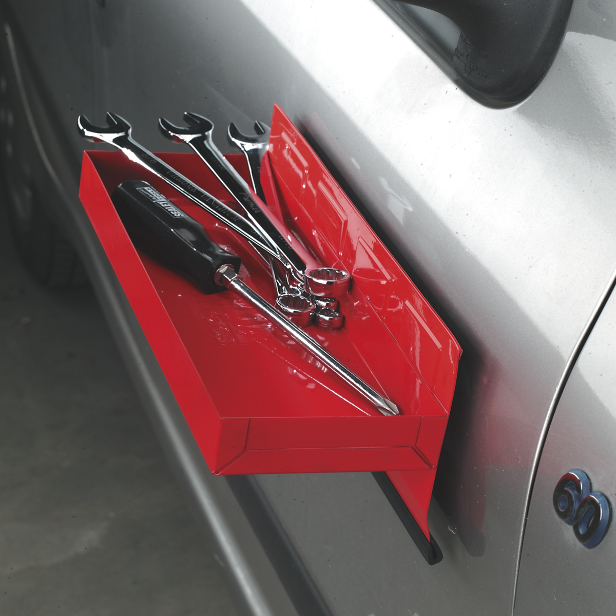 Sealey Magnetic Tool Storage Tray From Heavy Gauge Steel 310 x 115mm APTT310