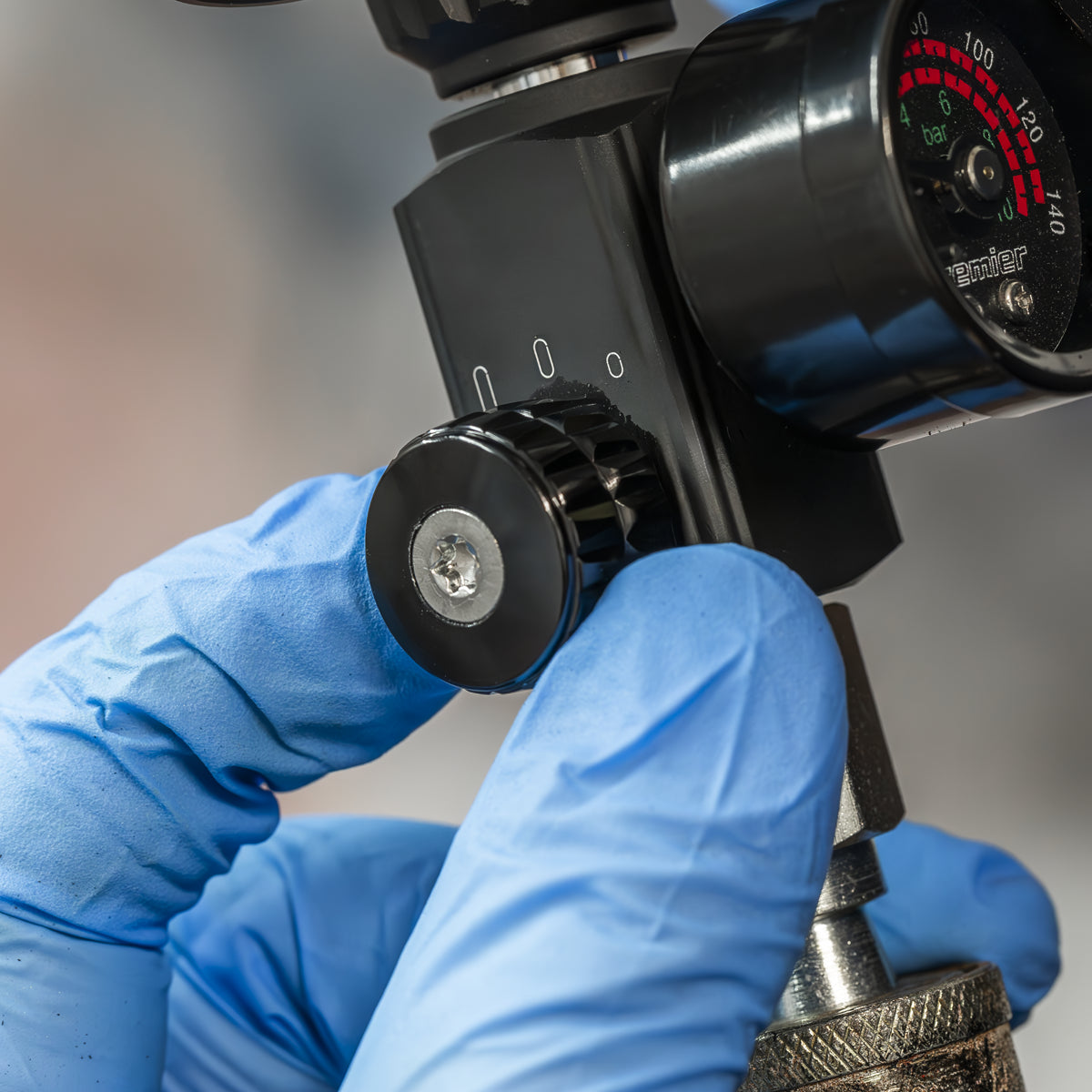 Premier On-Gun Air Pressure Regulator Gauge With Glass Lens High Pressure & Flow