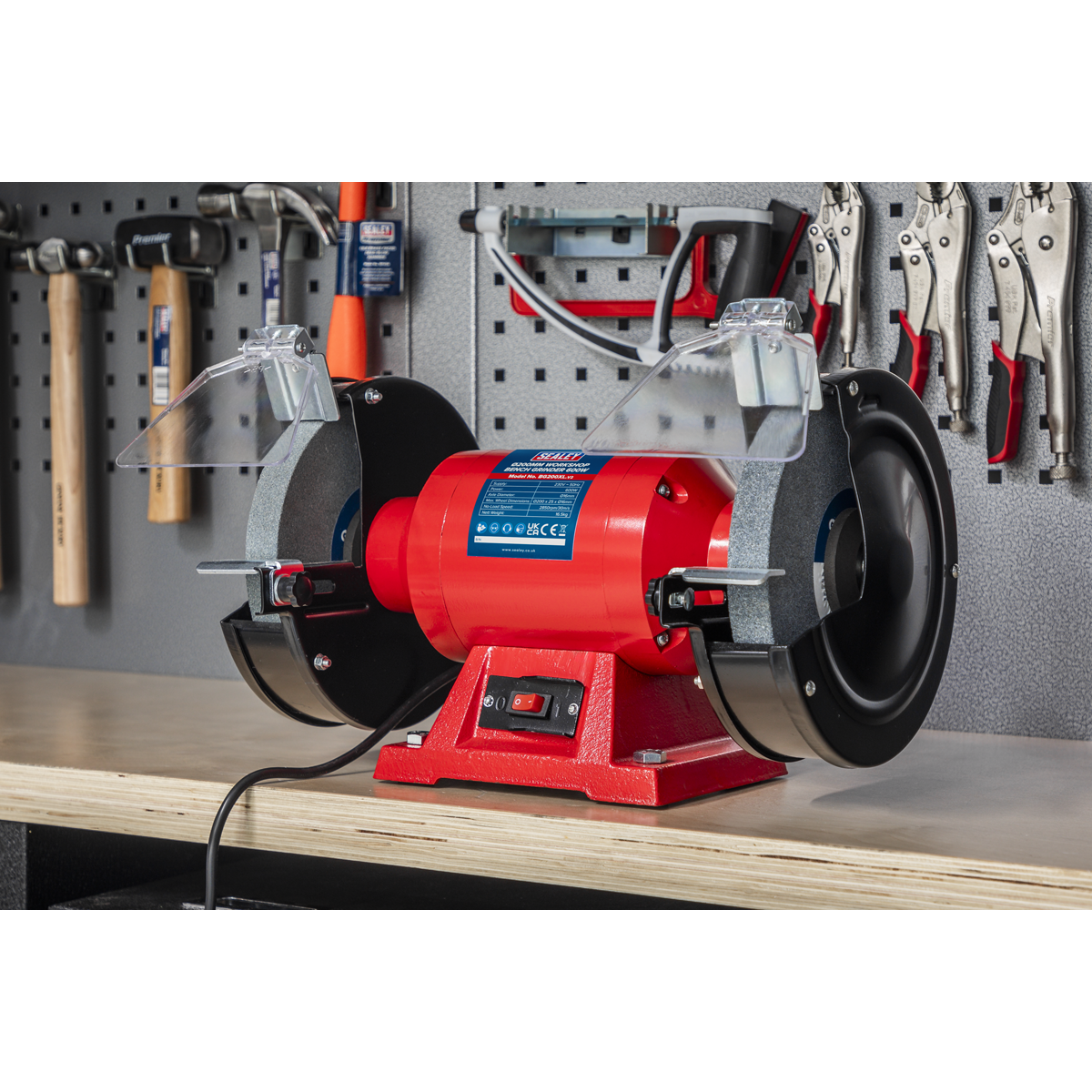 Sealey 230V Workshop Bench Grinder Eye Shields Included 200mm 560W BG200XL
