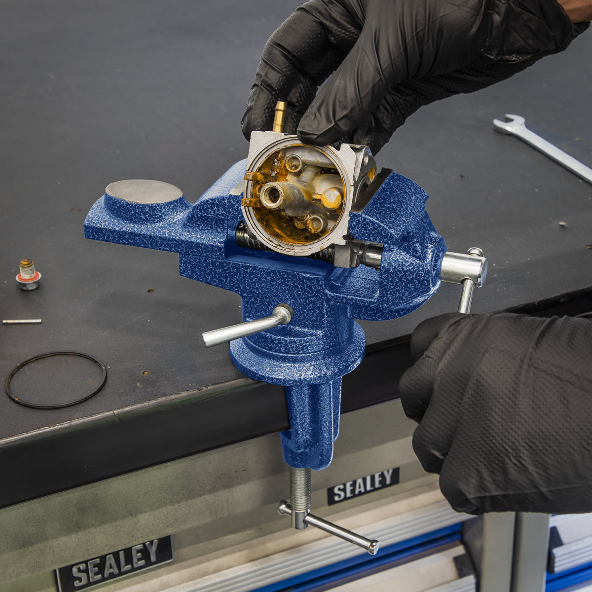 Sealey 50mm Portable Bench & Table Vice With 360° Swivel Base Blue CV50