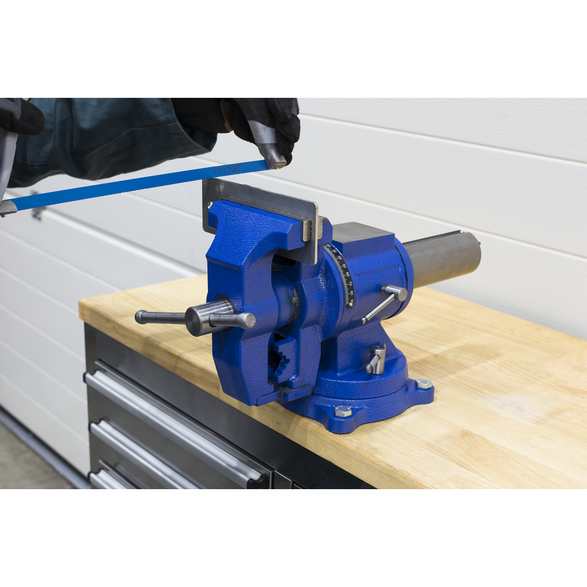 Sealey 150mm Cast Iron Multifunction Swivel Base Vice Bench Mounting MFV150