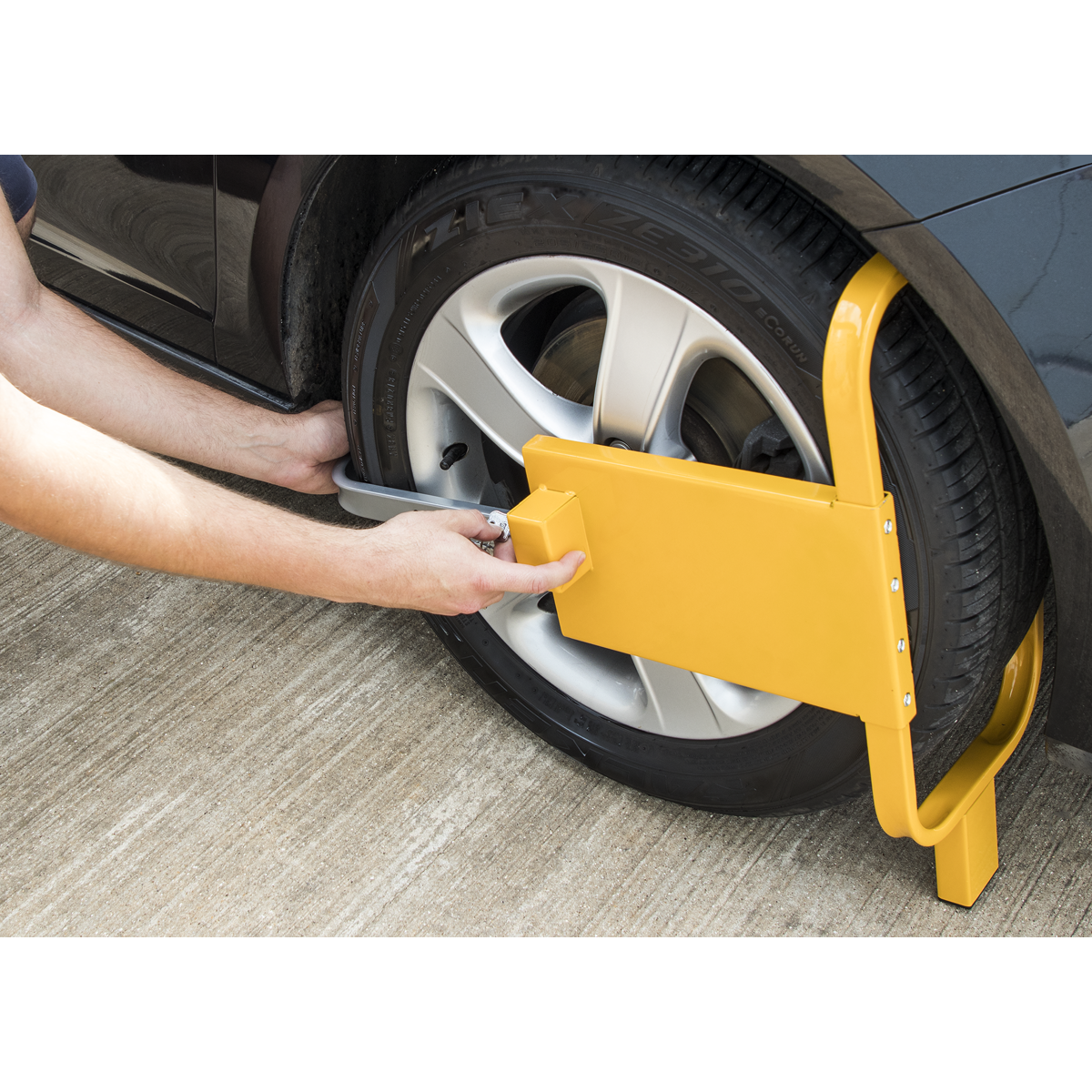 Sealey Wheel Clamp With Lock & 2 Keys Corrosion Resistant Yellow Finish PB397