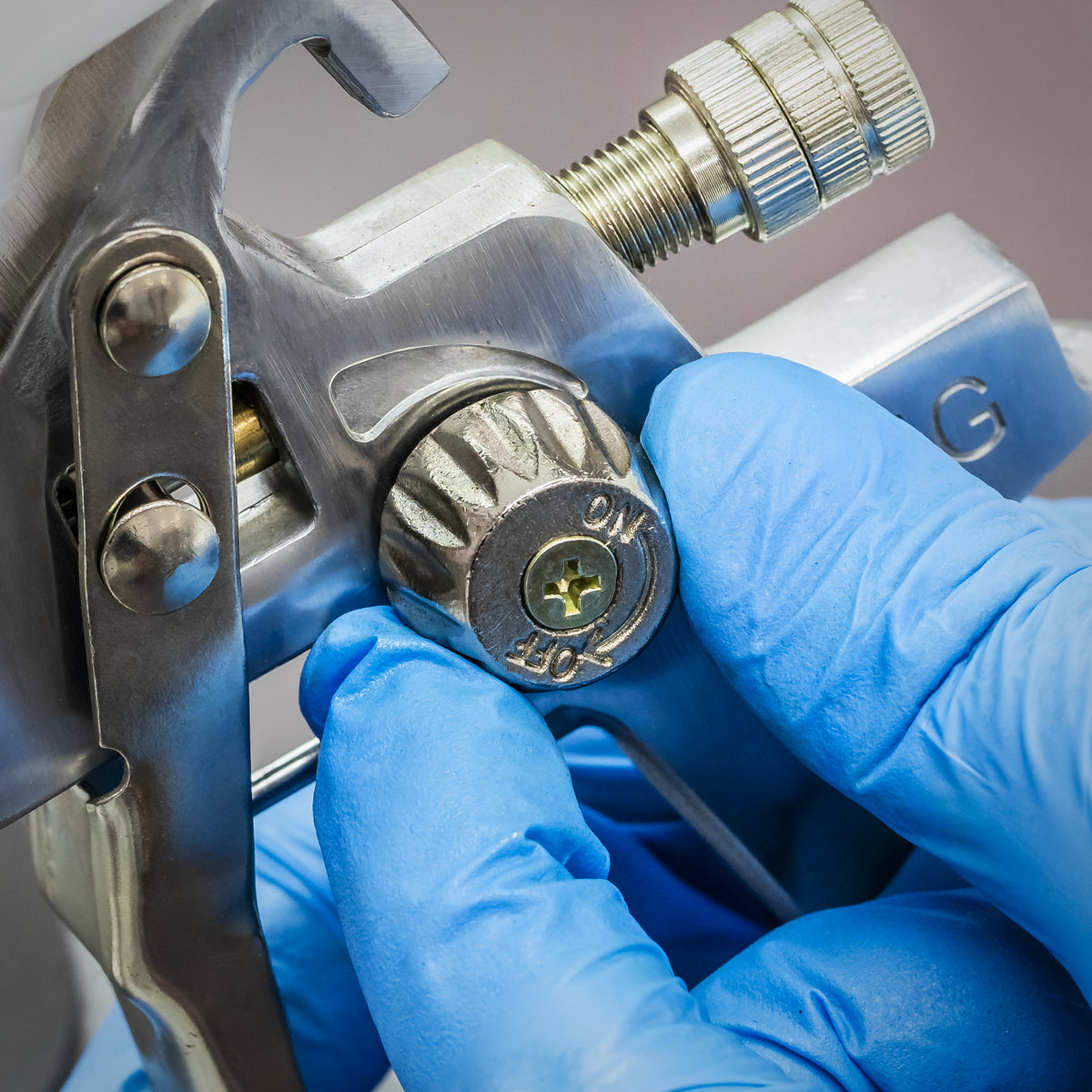 Sealey Spray Gun Gravity Feed 1.4mm Set-Up With Steel Needle & Nozzle S641G