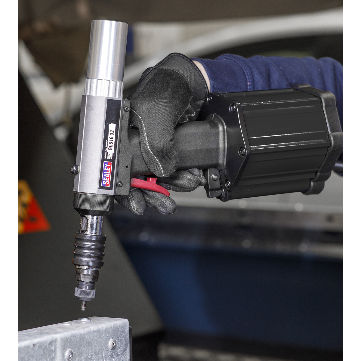 Sealey Air Hydraulic Nut Riveter Heavy Duty Vacuum System Trigger Operated SA317
