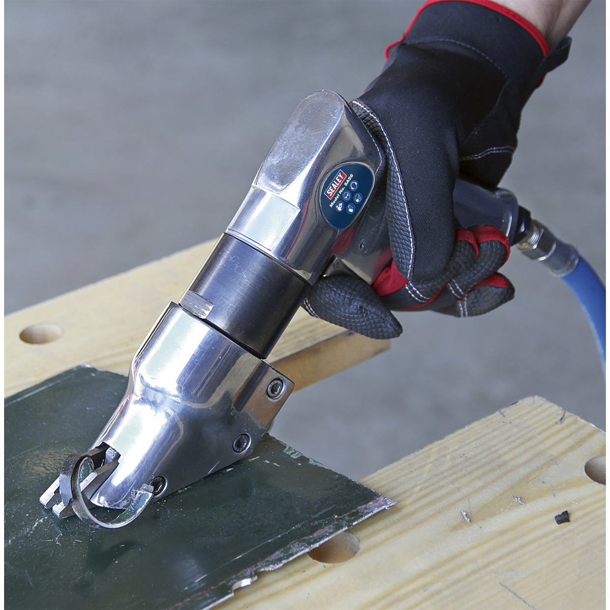 Sealey Air Shears Pistol Type 1/4" BSP 4CFM 90PSI For Cutting Sheet Metal  SA56