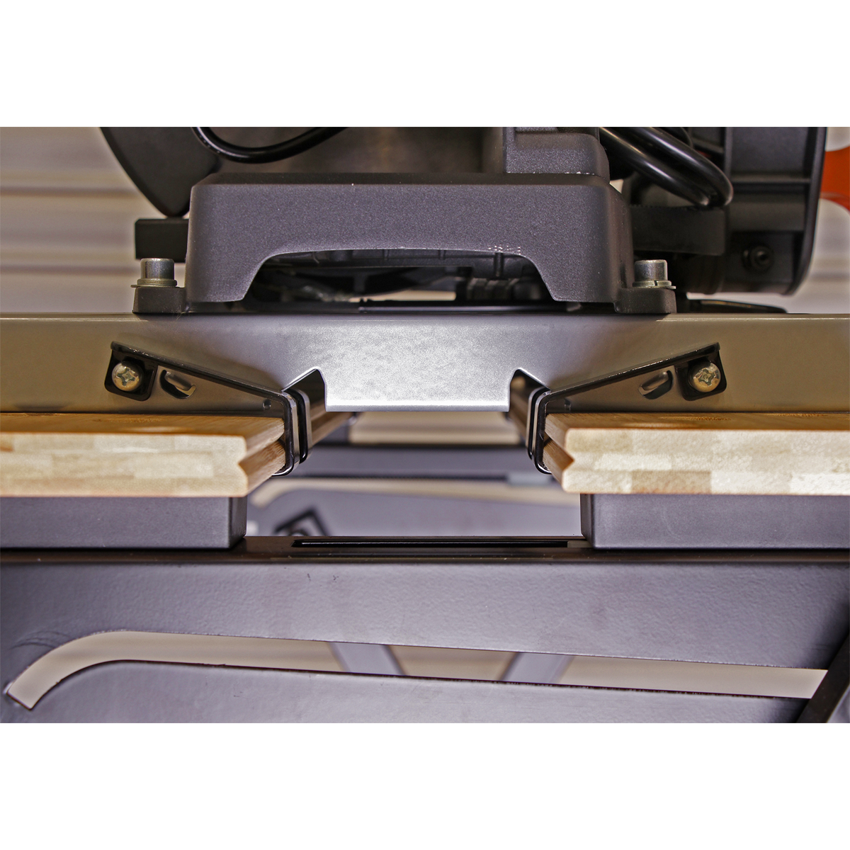Sealey Benchclaw Mitre Saw Workbench Clamp Universal Portable - Silver SBC01