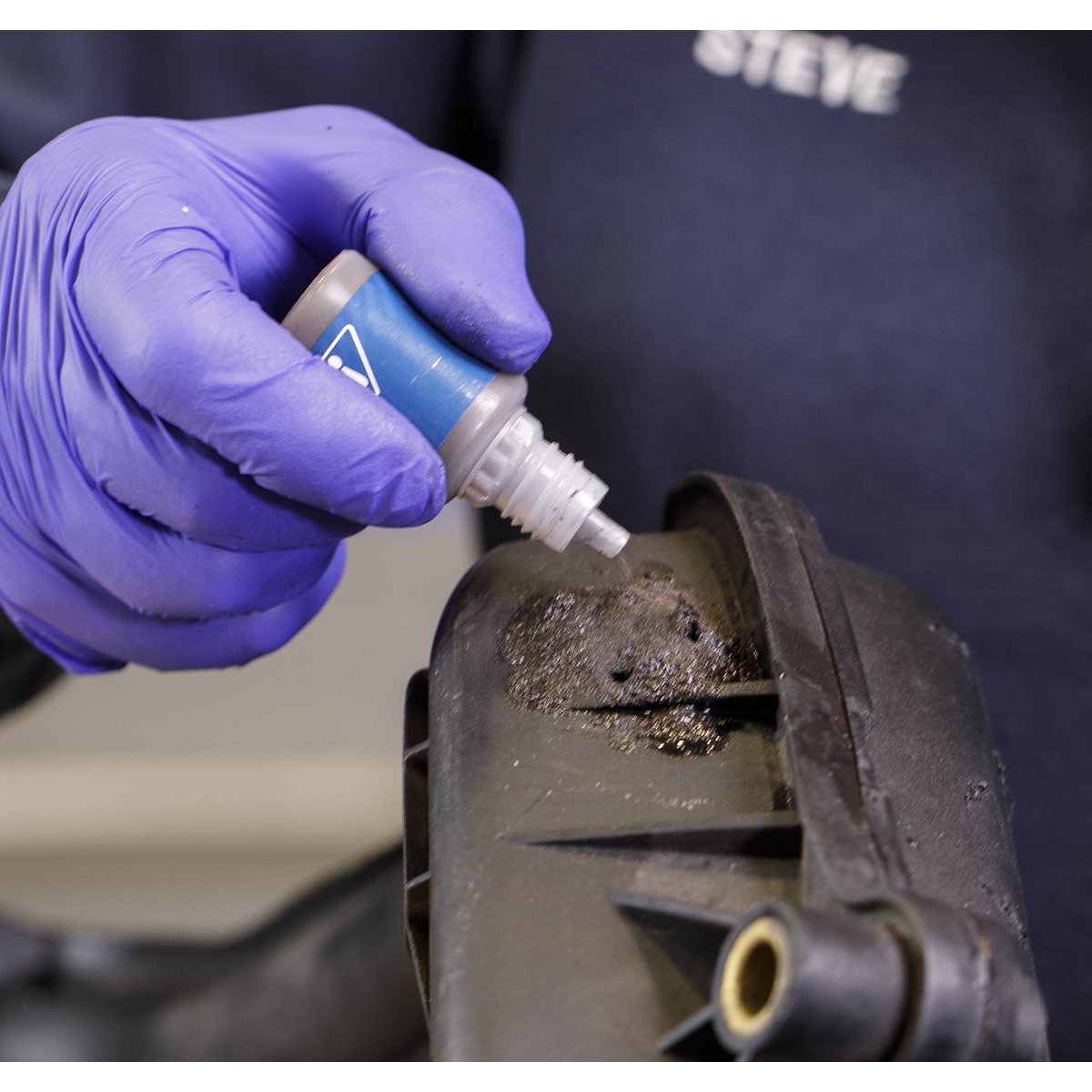 Sealey Fast-Fix Black Filler & Adhesive Reinforcing & Filling Feature SCS908
