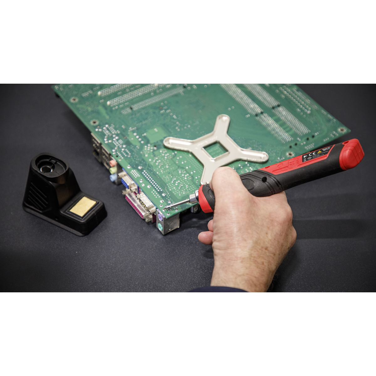 Sealey 4V Professional Lithium-Ion Rechargeable Soldering Iron 450°C SDL7