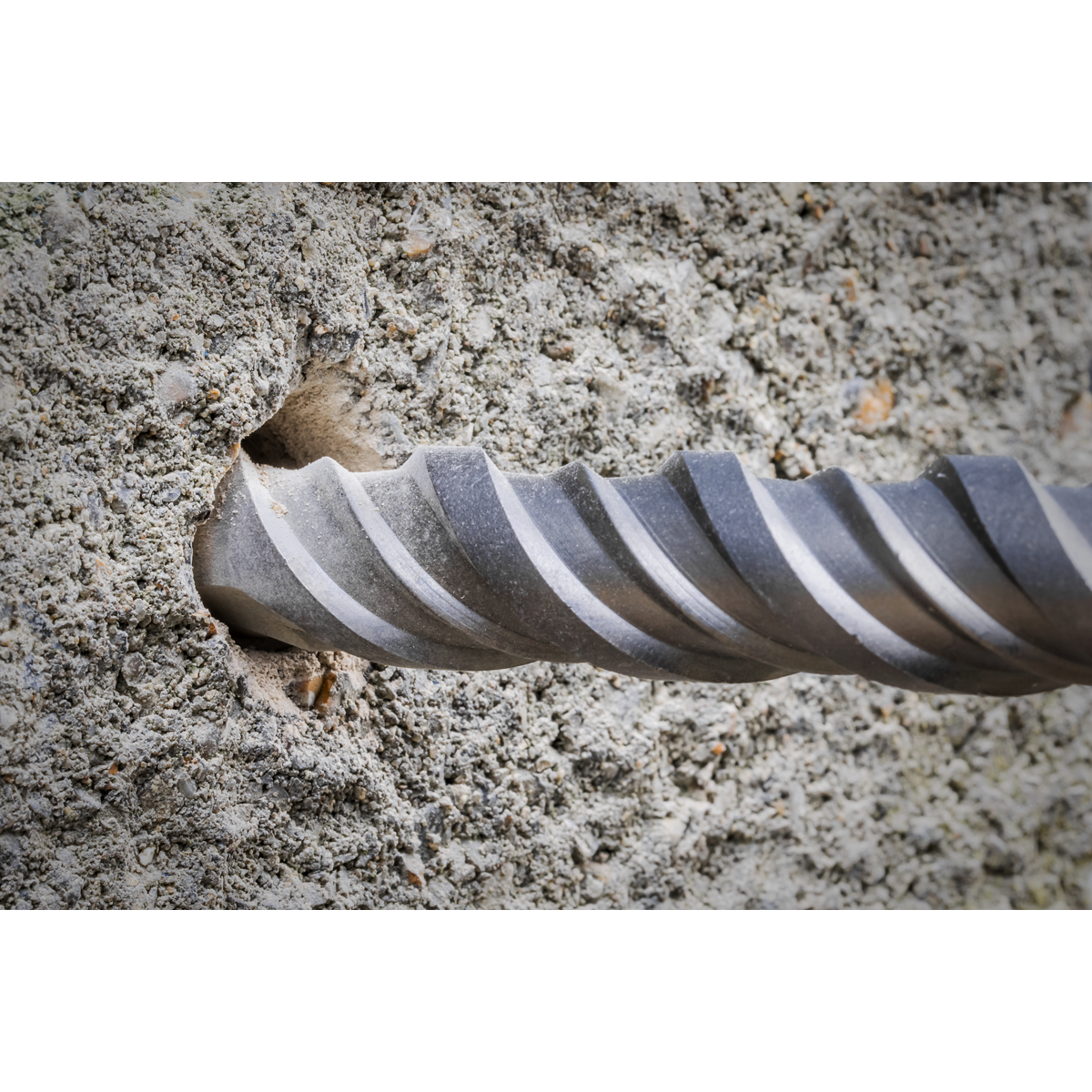 Sealey SDS Plus Drill Bit Fully Hardened & Ground 28 x 450mm 1 Piece SDS28x450