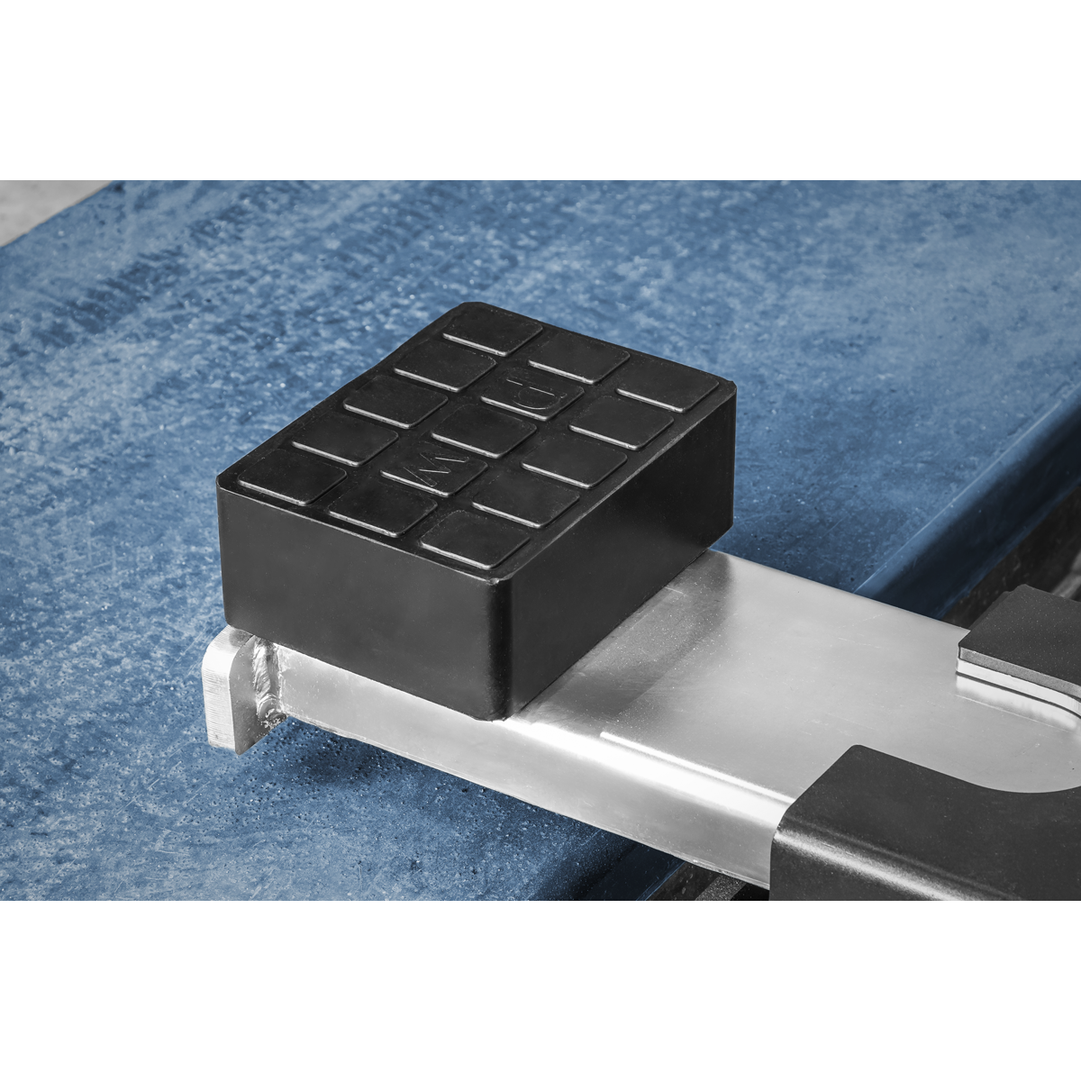 Viking Rubber Support Block For Viking Jacking Beams 60mm Non-Slip SJBEX.A02