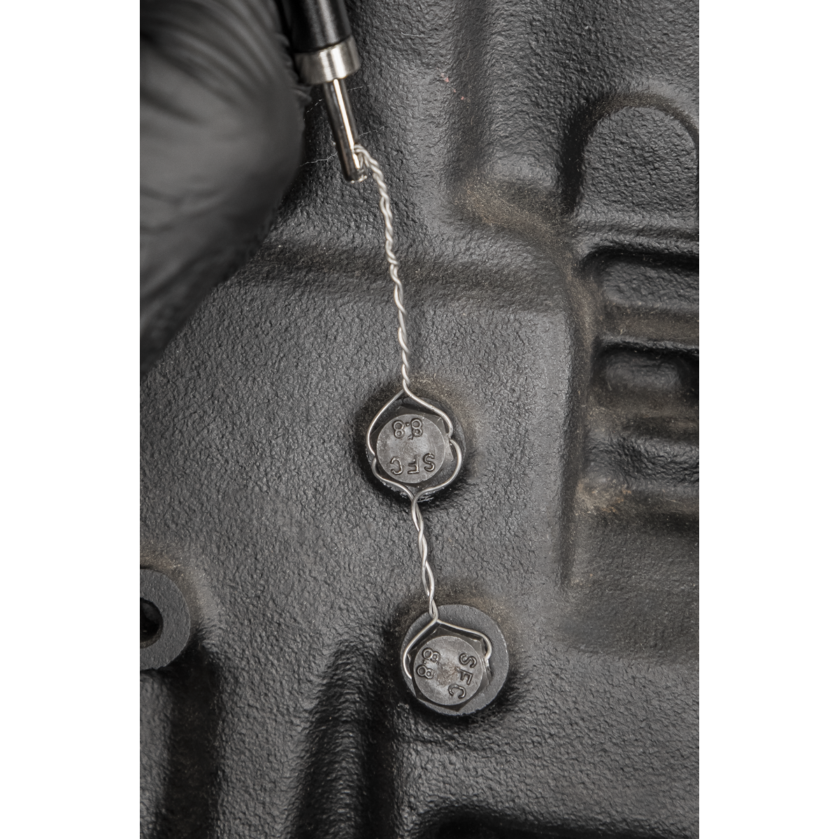 Sealey Locking Wire Twist Tool Maximum Capacity: Ø1.5mm - Black/Silver SMC53
