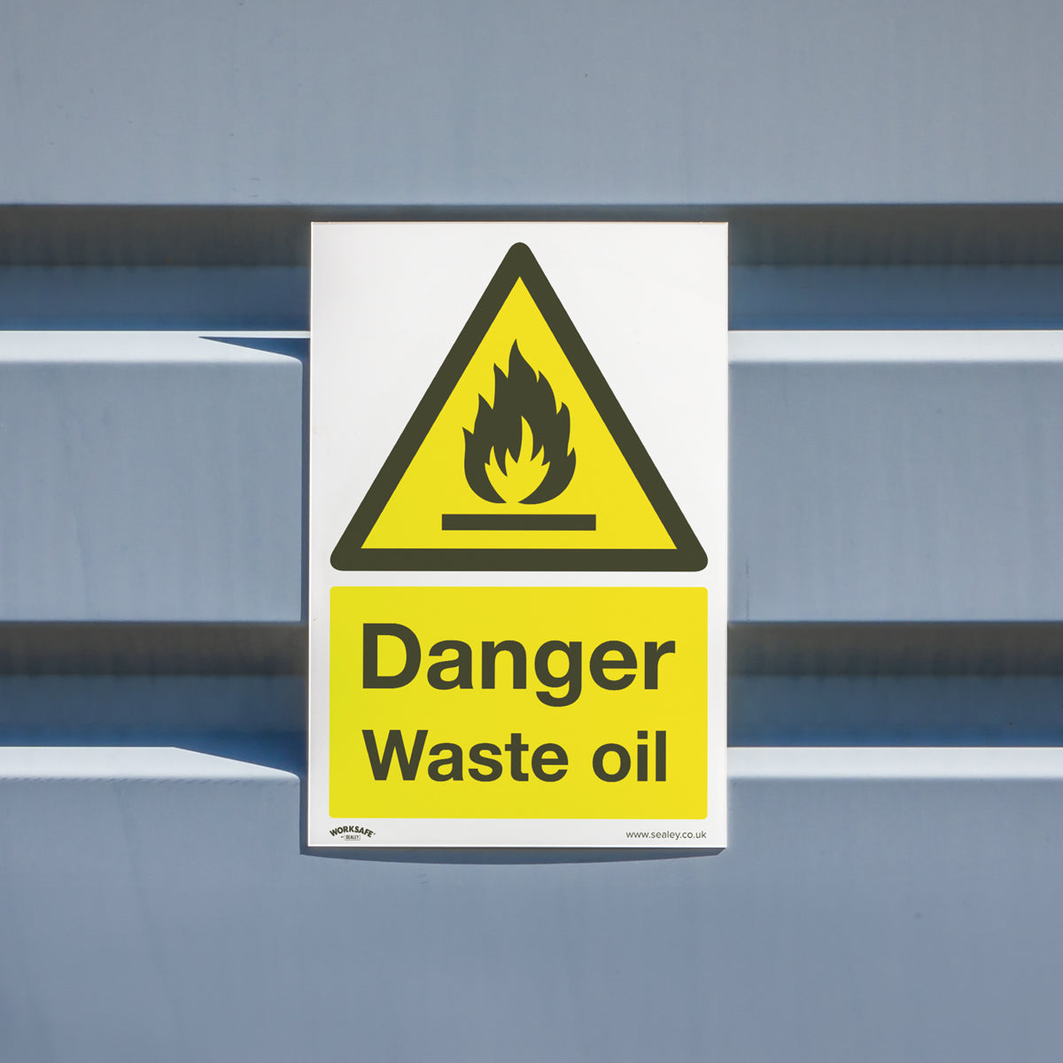 Sealey Warning Safety Sign Danger Waste Oil Rigid Plastic Pack of 10 SS60P10