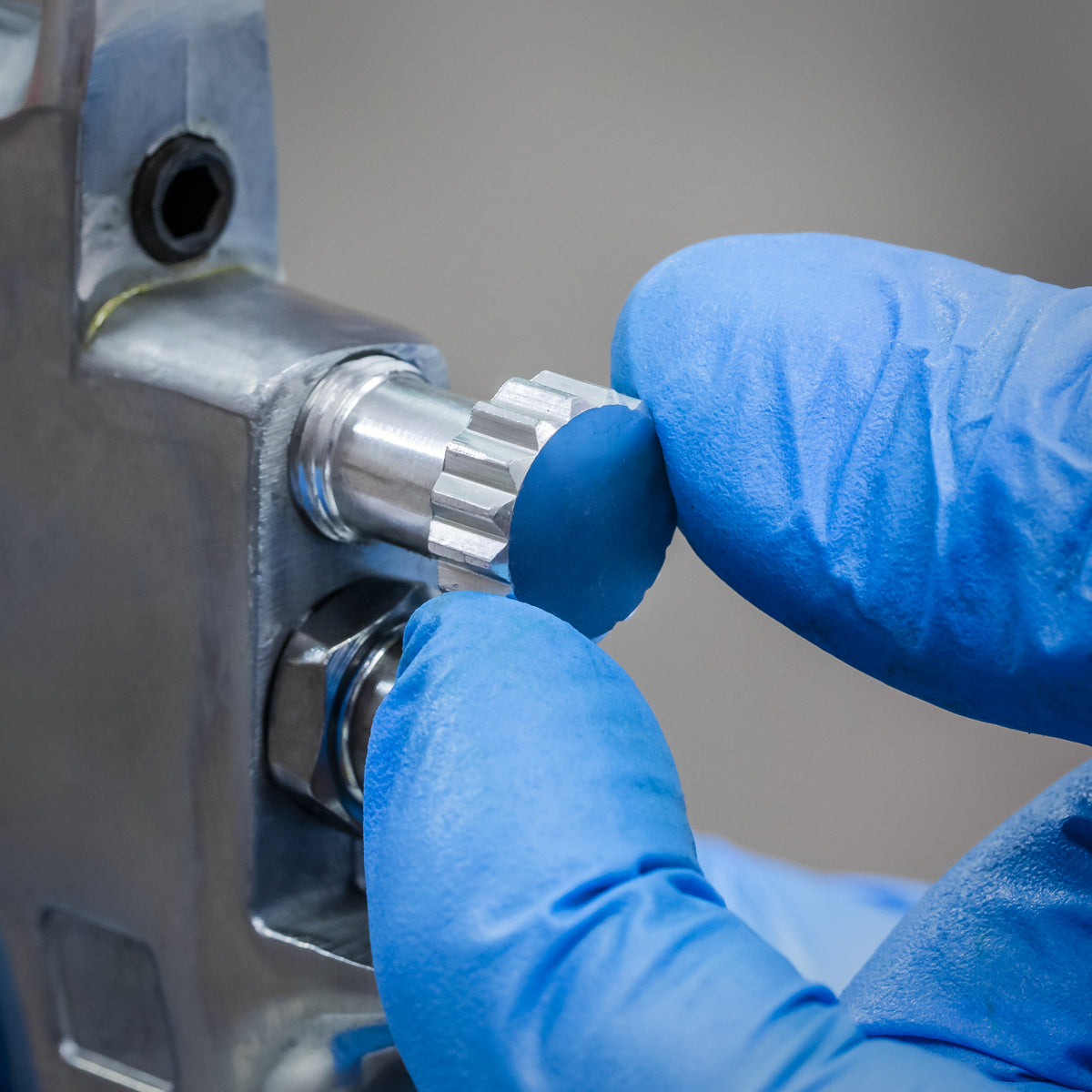 Sealey Spray Gun Gravity Feed 1.8mm Set Up With Adjustable Paint Flow SSG502