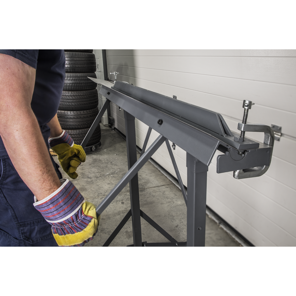 Sealey Floor Standing Sheet Metal Folder 1000mm Adjustable Fold Plate TS02