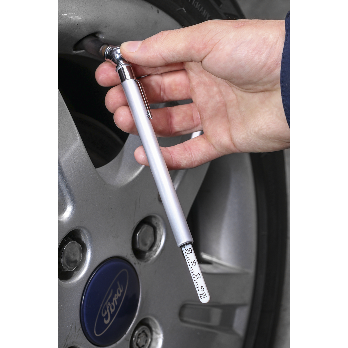 Sealey Tyre Pressure Gauge With Valve Deflator & Pocket-Clip - Silver TSTPG1