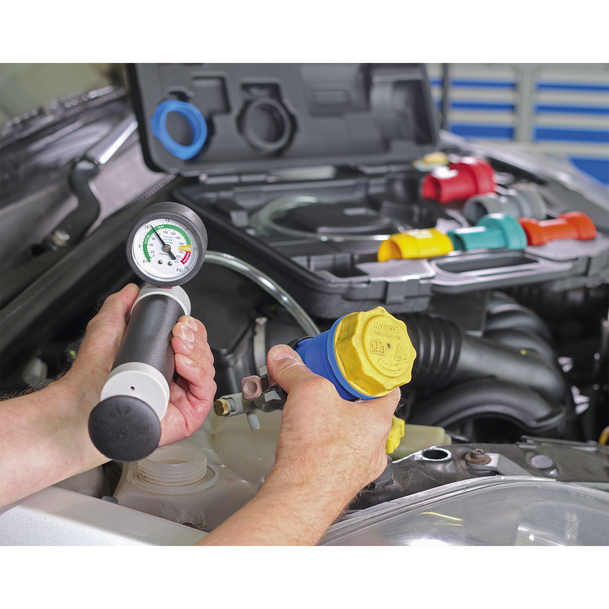 Sealey Cooling System & Cap Testing Kit Includes Double End Adaptors VS0031