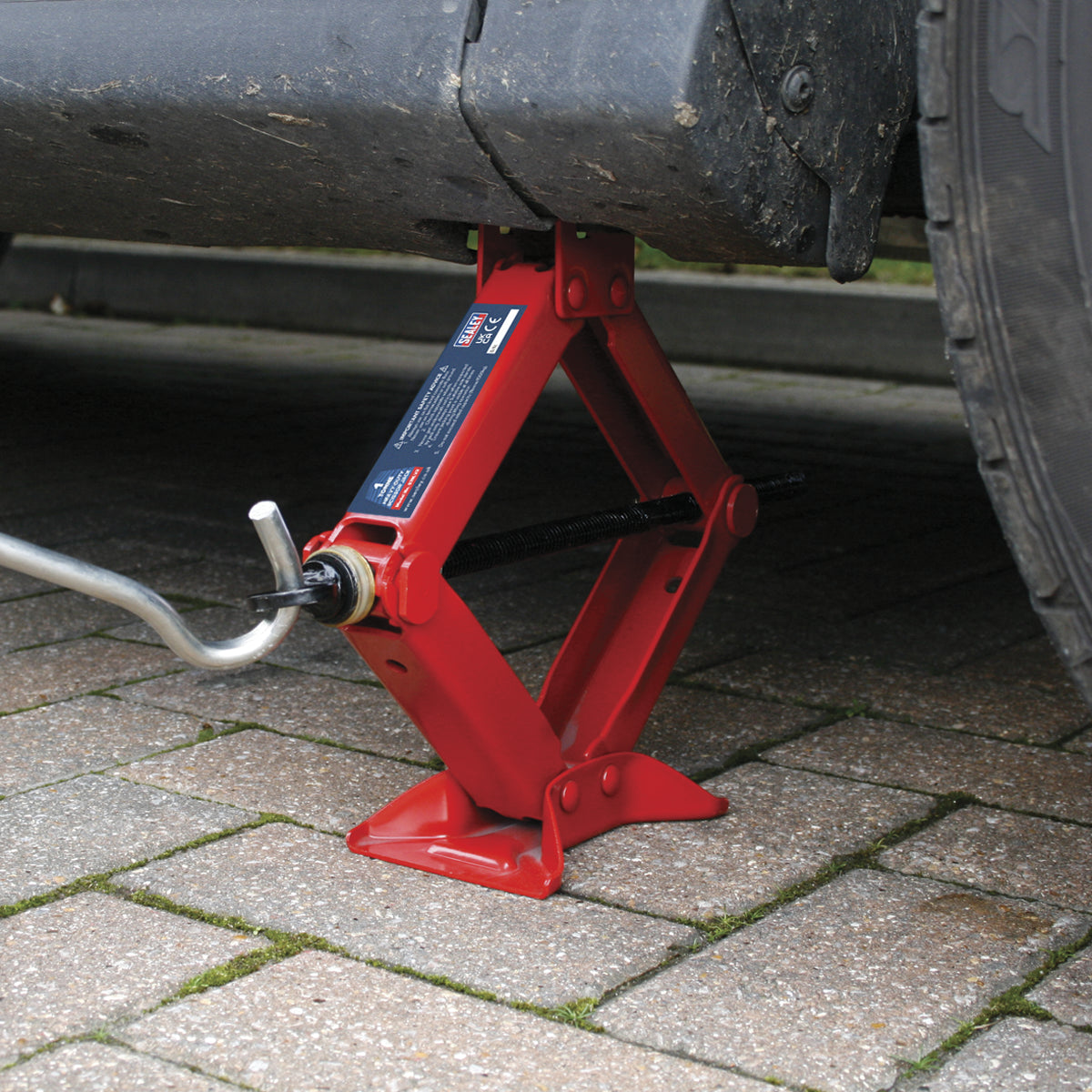 Sealey 1 Tonne Heavy Duty Scissor Jack With Fine Rolled Thread - Red 57M