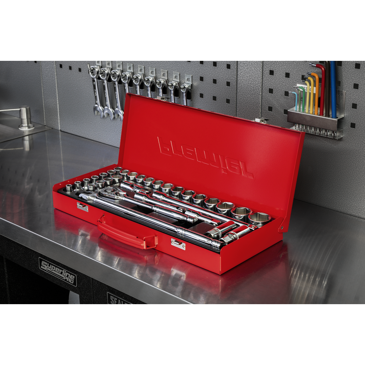 Sealey Socket Set 32 Pcs 1/2" Square Drive 6-Point WallDrive - DuoMetric AK693