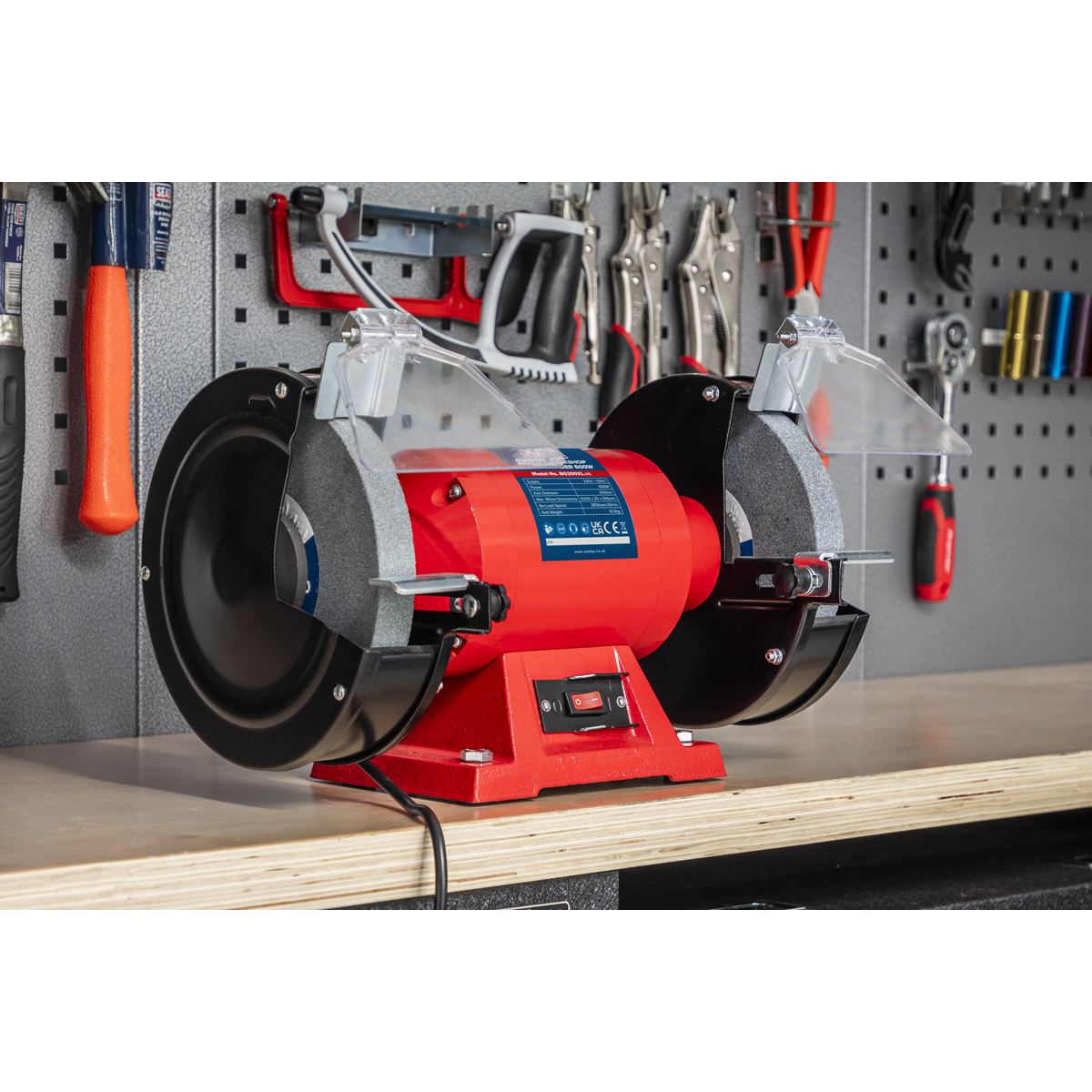 Sealey 230V Workshop Bench Grinder Eye Shields Included 200mm 560W BG200XL