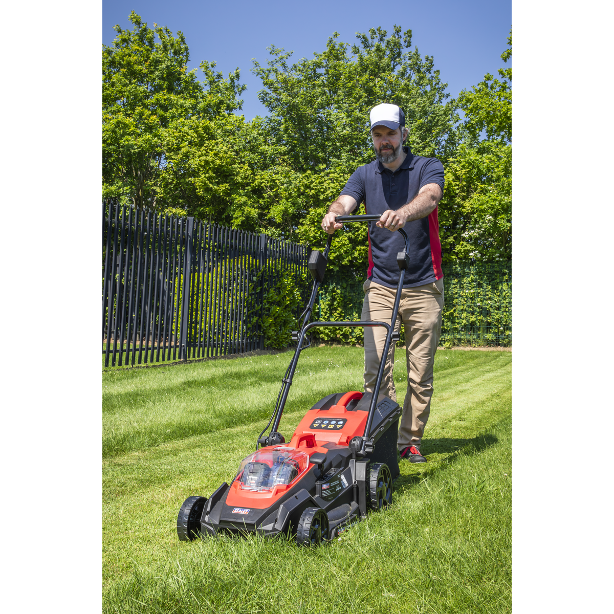 Sealey SV20 Series Cordless Lawn Mower Kit 40V 4Ah 40cm 40L Bag CP40VLMKIT