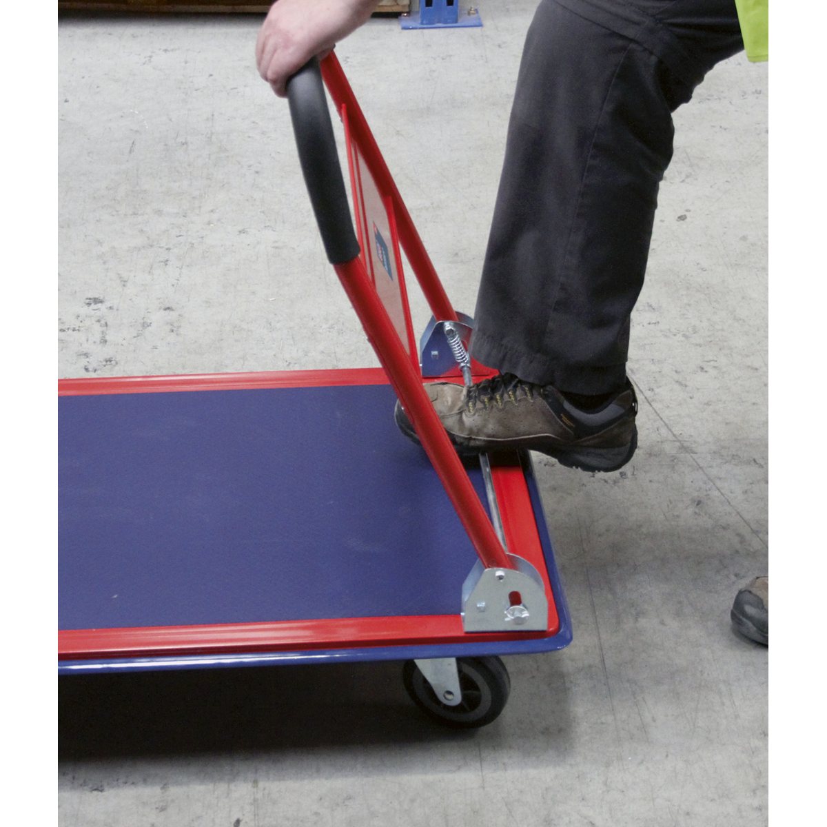 Sealey Rigid Platform Truck With Rubberised Deck & Castors 300kg Capacity CST992