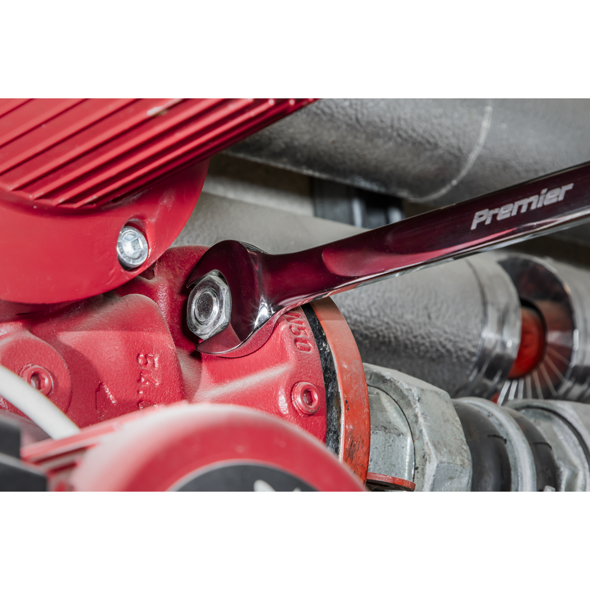 Premier Combination Spanner 1-1/8" Drop Forged Hardened Tempered Imperial CW15AF
