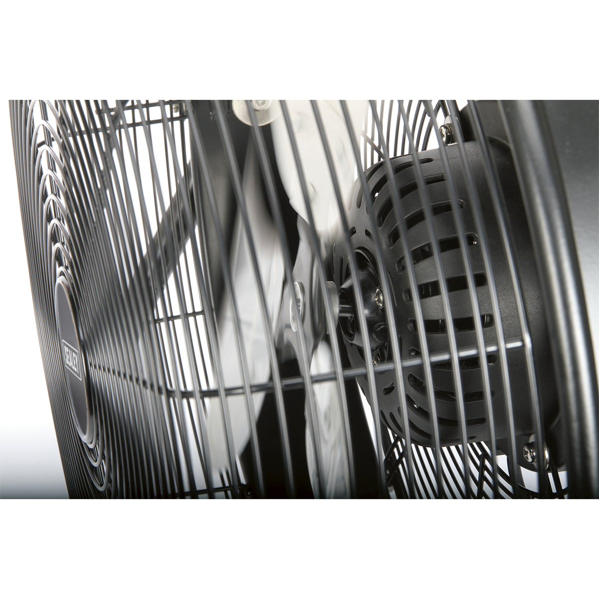 Sealey Industrial High Velocity Fan With Internal Oscillation 18in HVF18IS