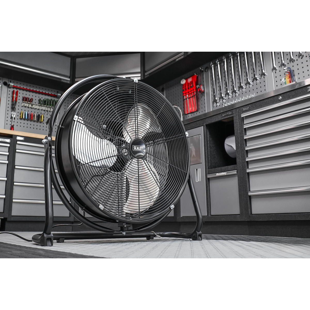 Sealey 20" Industrial High Velocity Orbital Drum Fan With 3-Speeds 240V HVF20S