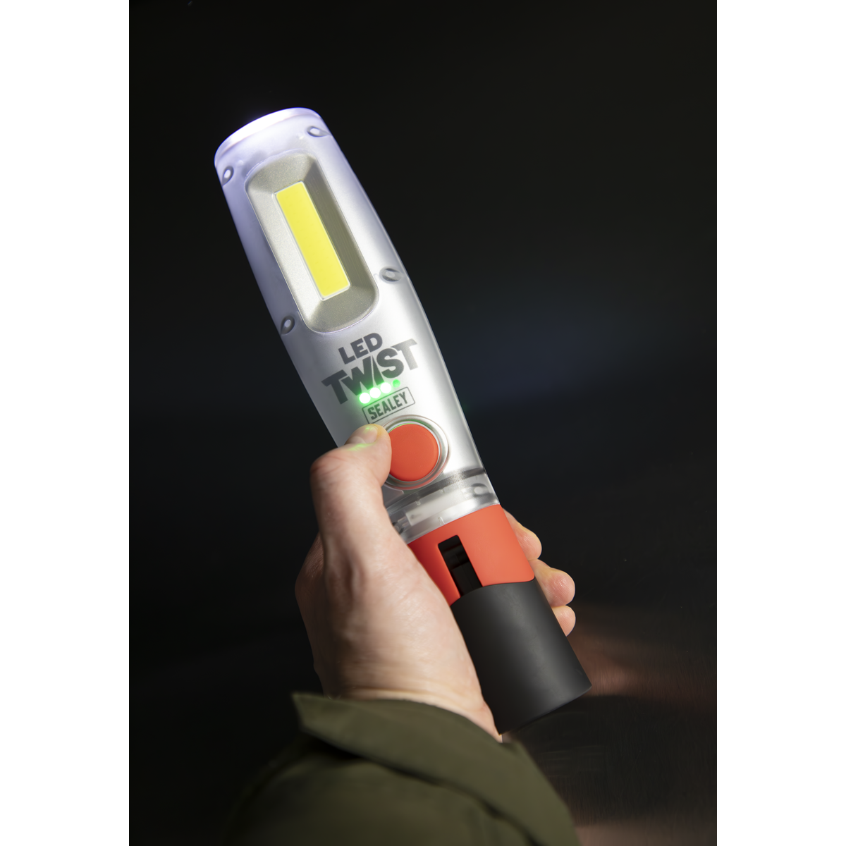 Sealey 8W LED Rechargeable Inspection Lamp With 2x2.6Ah Batteries LED1001