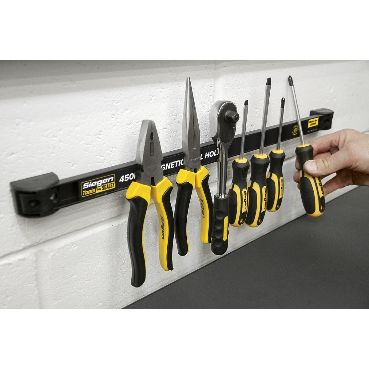 Sealey Wall Mounting Magnetic Tool Holder With Fixing Screws 450mm S0905