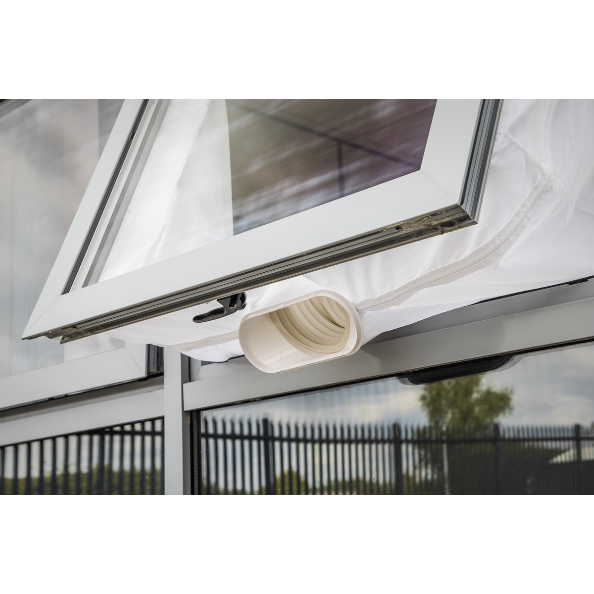 Sealey Window Sealing Kit For Air Conditioner Ducting With Double Zip SACWK1