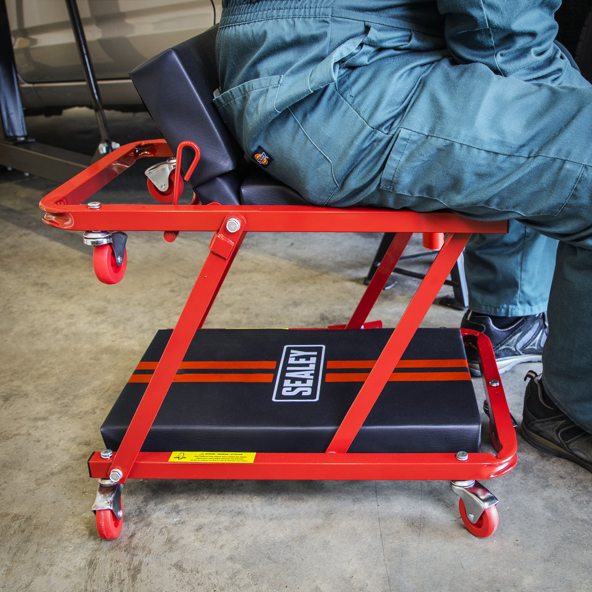 Sealey Mechanics Creeper/Seat Steel With 7 Wheels & Adjustable Head Rest SCR79