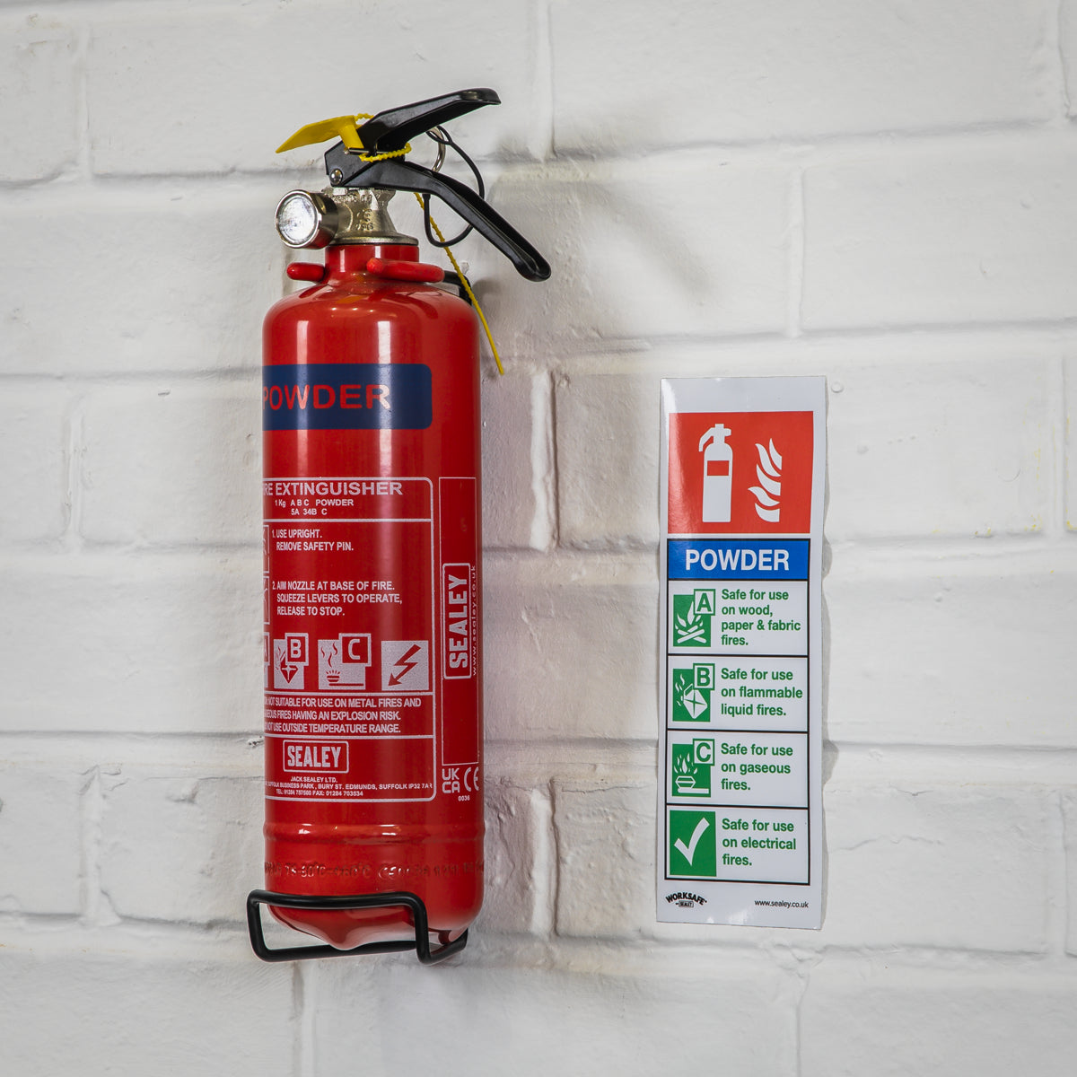 Sealey 1kg Dry Powder Fire Extinguisher With Wall Mounting Bracket SDPE01