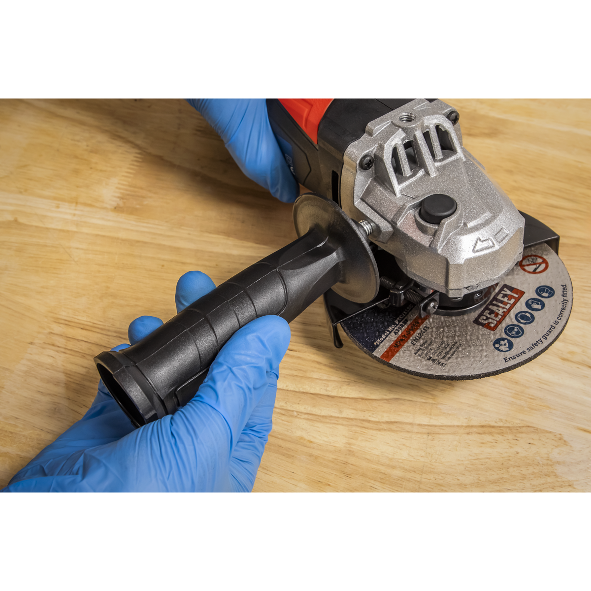 Sealey Angle Grinder Ø115mm 750W/230V Adjustable Wheel Guard LED Light SG115E