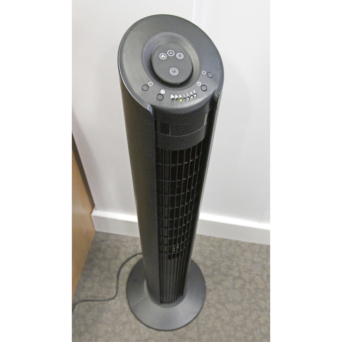Sealey 240V 42In 3 Speed Oscillating Tower Fan Slimline Fan Design STF42
