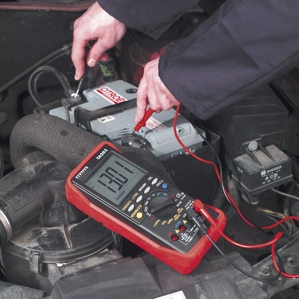 Sealey Automotive Digital Multimeter 15 Function Bar Graph/PC Link TA203