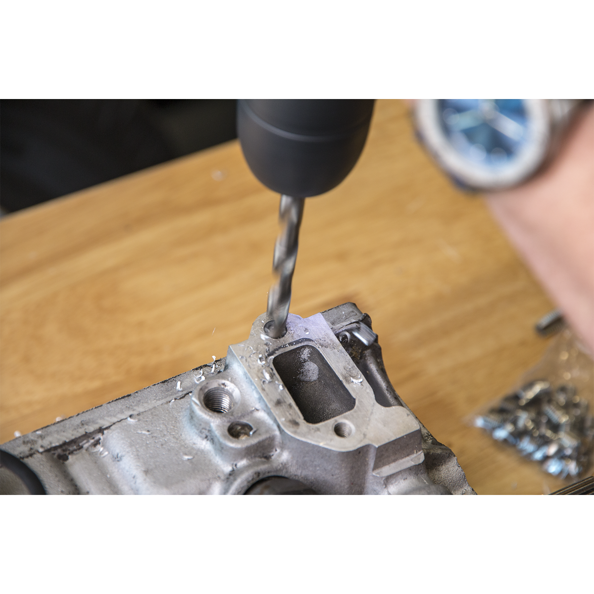 Sealey Thread Repair Master Kit Protects Tapped Threads Against Damage TRMK